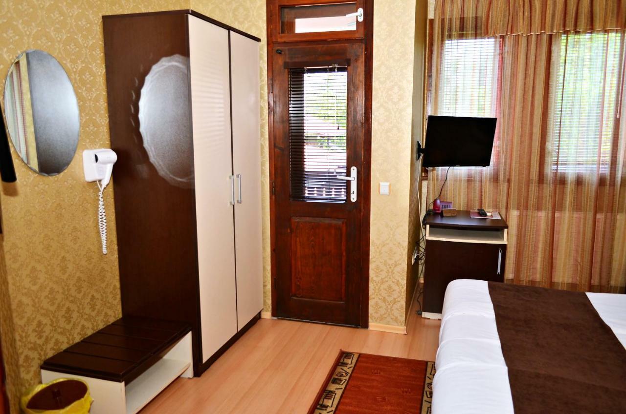 Family Hotel Maraya 阿巴纳西 外观 照片
