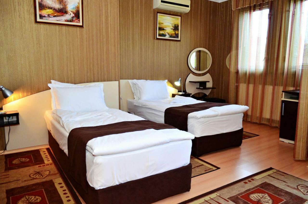 Family Hotel Maraya 阿巴纳西 外观 照片